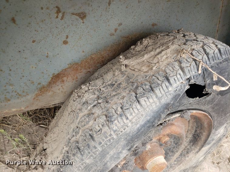 image for item LT9751 Ingersoll Rand 100  air compressor