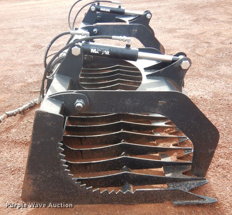 image for item LT9782 78" W skid steer grapple bucket