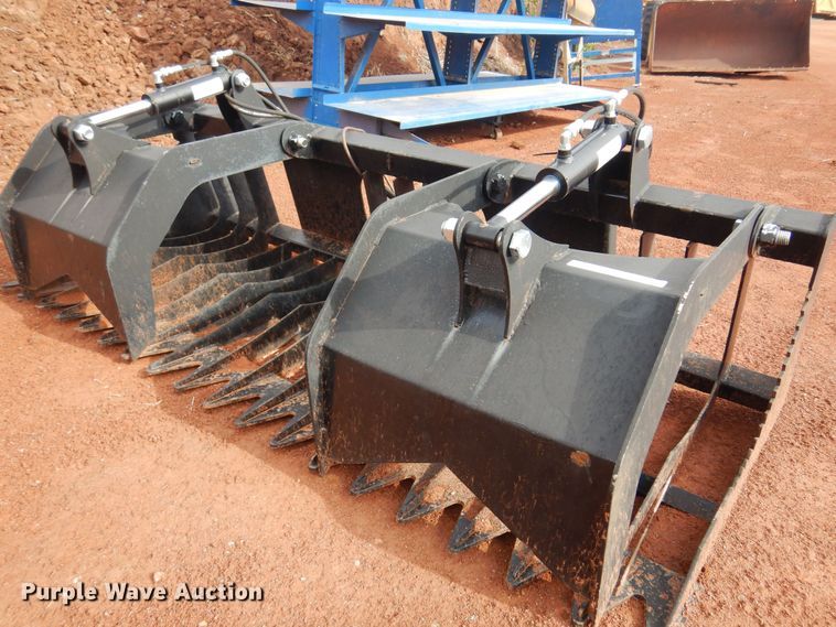 image for item LT9782 78" W skid steer grapple bucket