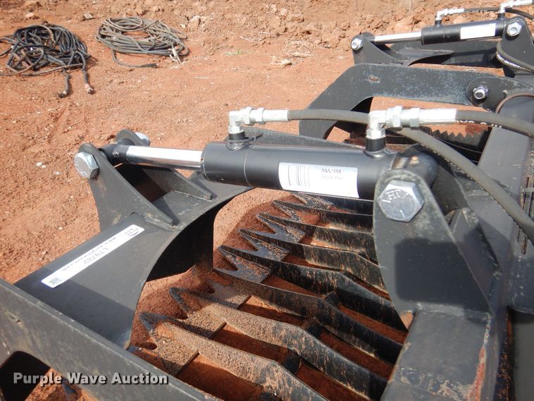 image for item LT9782 78" W skid steer grapple bucket