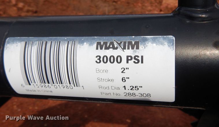 image for item LT9782 78" W skid steer grapple bucket