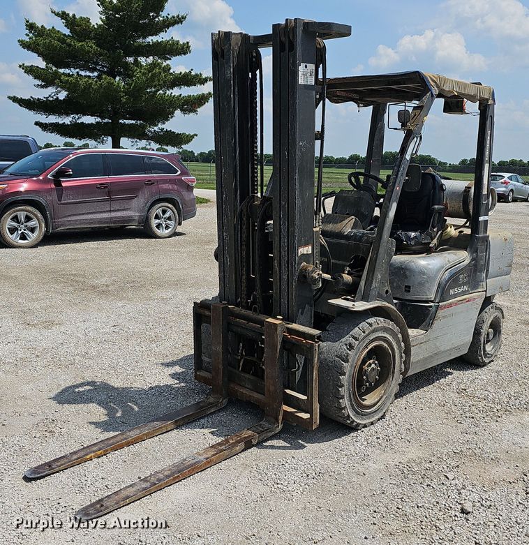 image for item LW9615 Nissan 60  forklift