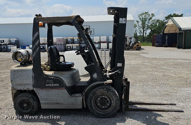 image for item LW9615 Nissan 60  forklift