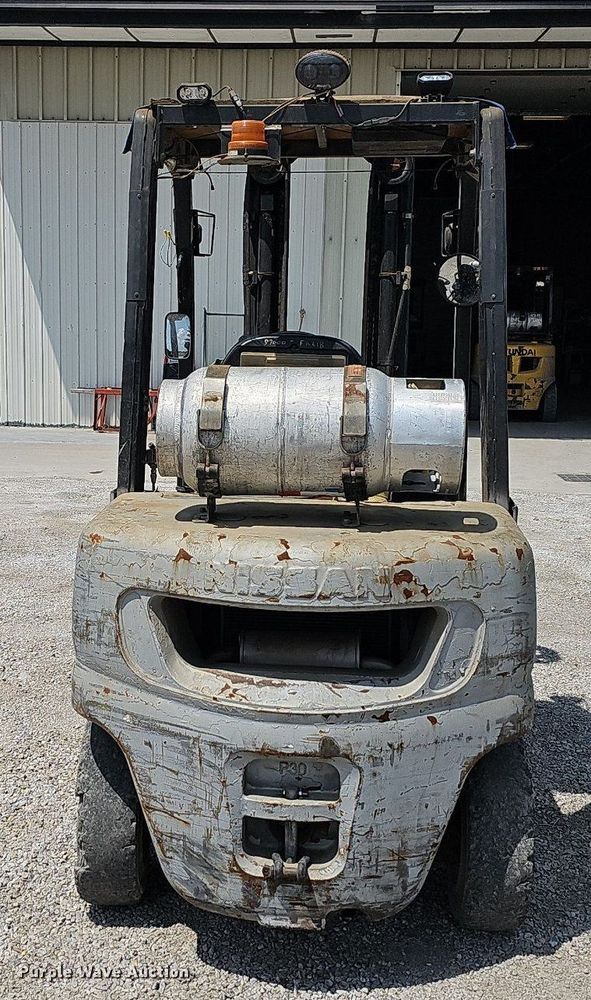 image for item LW9615 Nissan 60  forklift