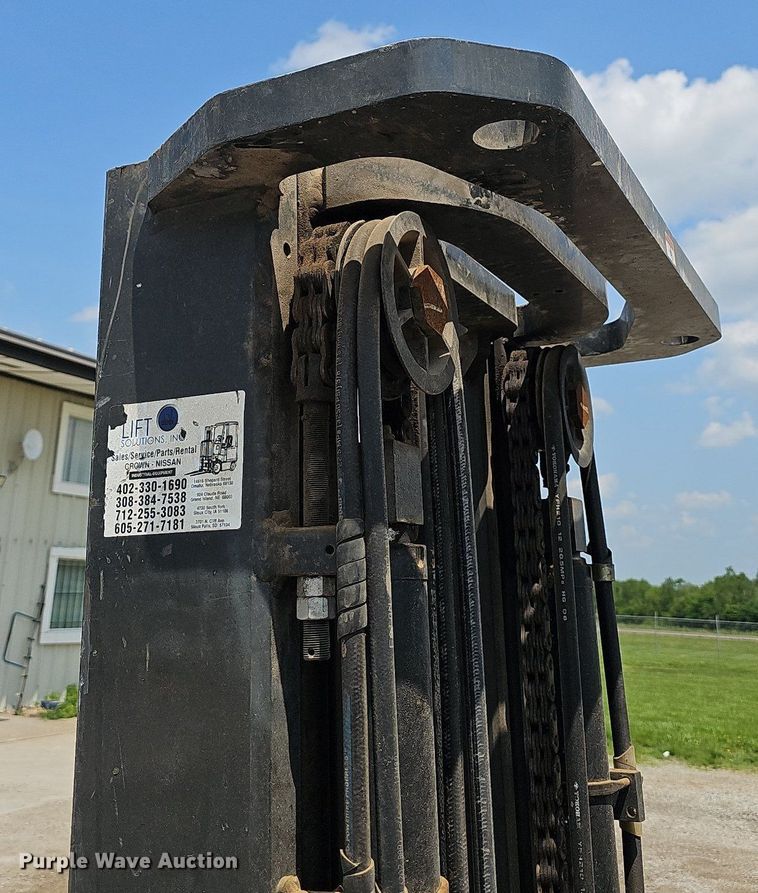 image for item LW9615 Nissan 60  forklift