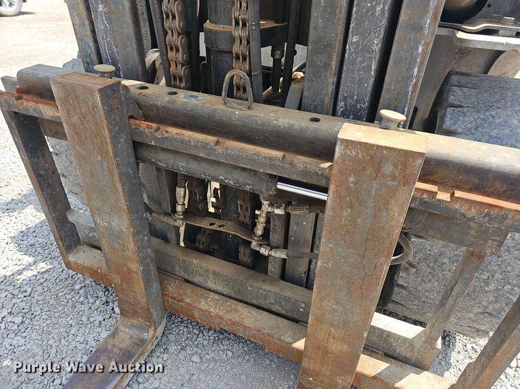 image for item LW9615 Nissan 60  forklift