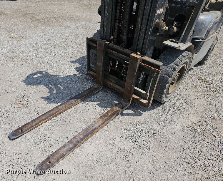 image for item LW9615 Nissan 60  forklift