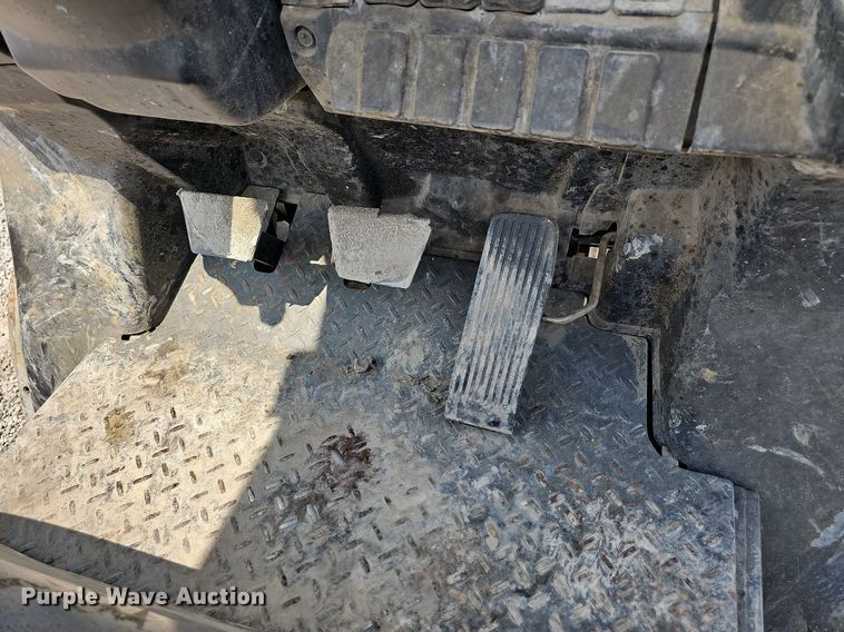 image for item LW9615 Nissan 60  forklift