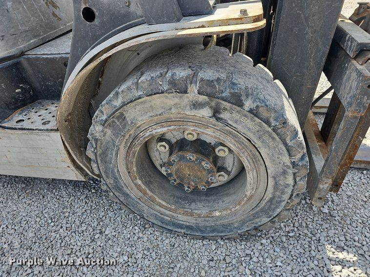 image for item LW9615 Nissan 60  forklift