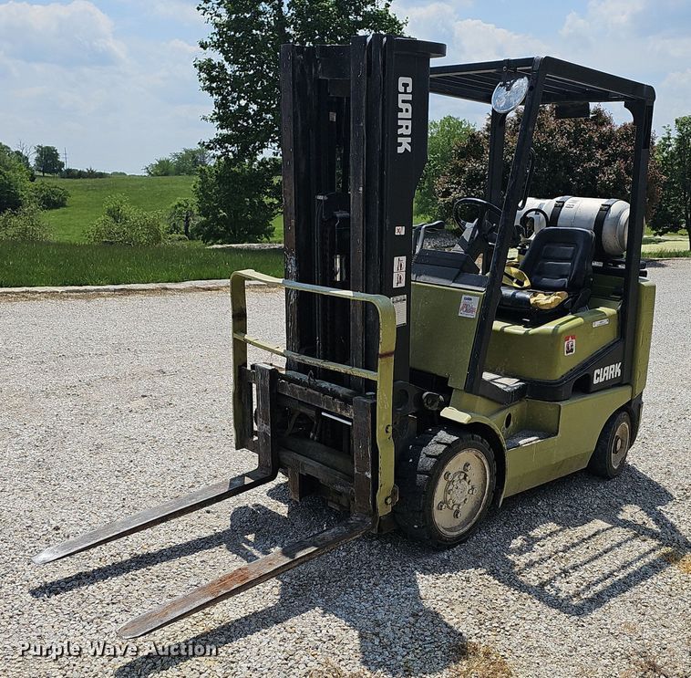 image for item LW9616 Clark CGC20  forklift