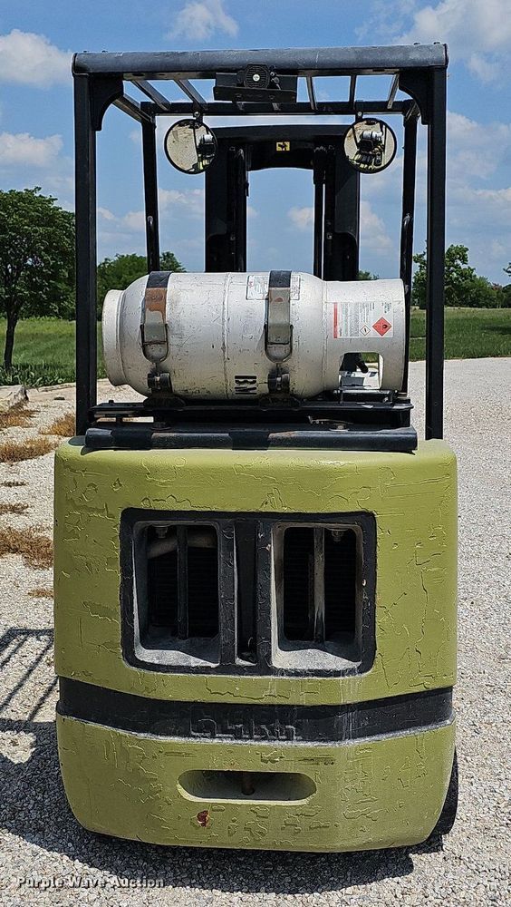 image for item LW9616 Clark CGC20  forklift