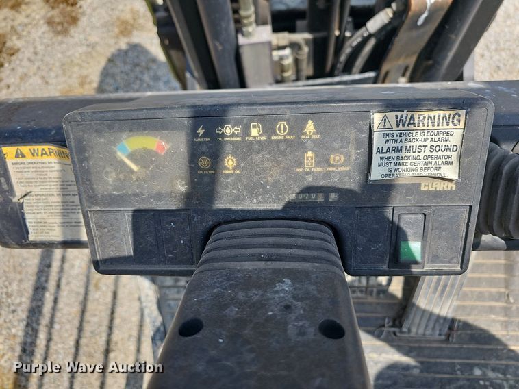 image for item LW9616 Clark CGC20  forklift