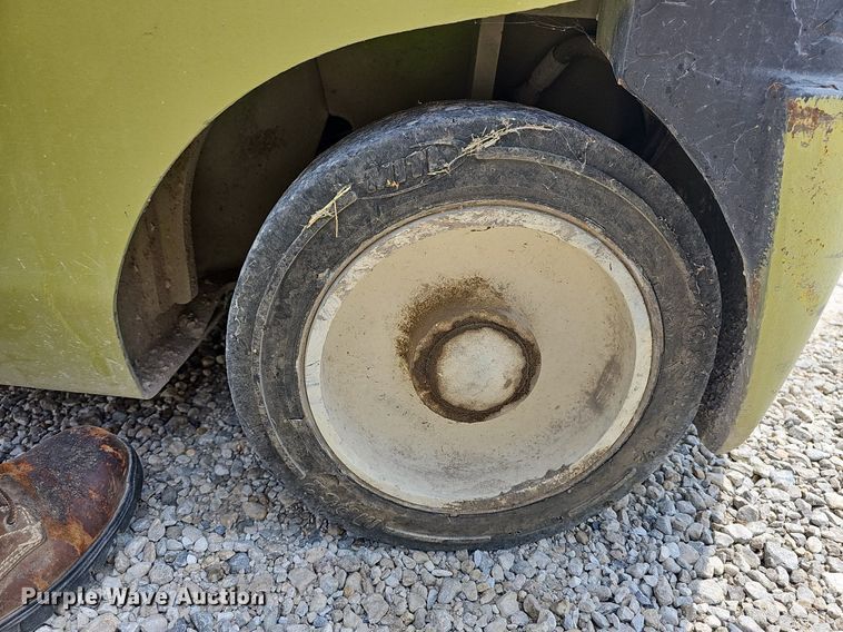 image for item LW9616 Clark CGC20  forklift