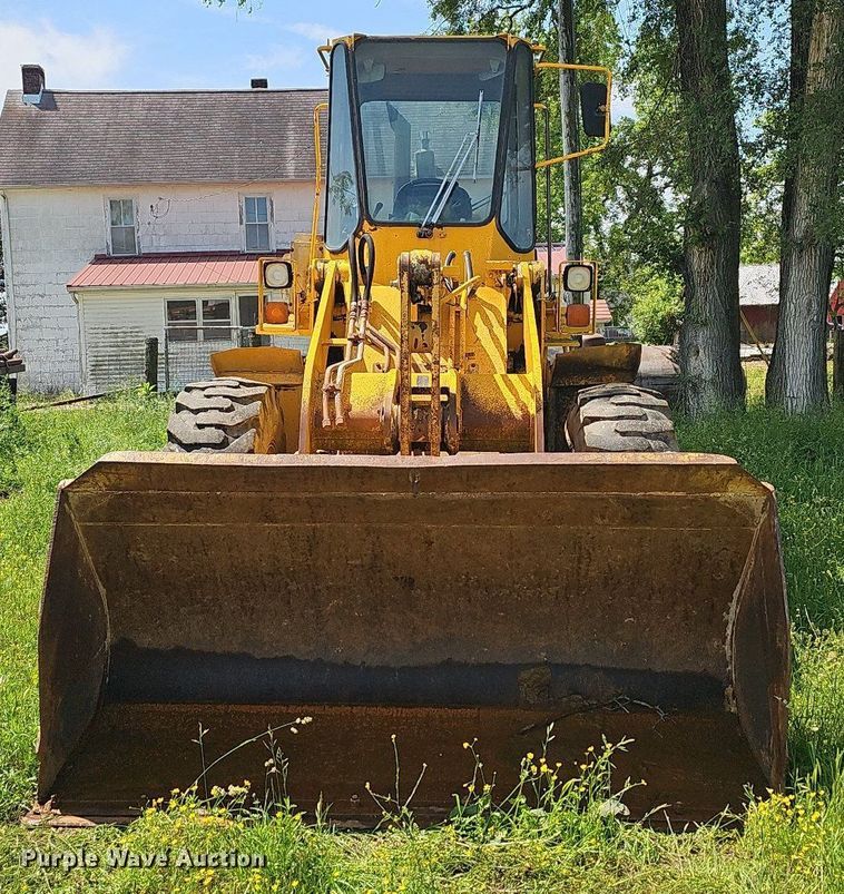 image for item LW9620 1992 John Deere 444E  wheel loader
