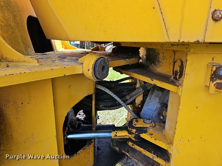 image for item LW9620 1992 John Deere 444E  wheel loader