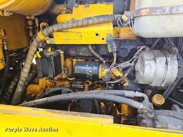 image for item LW9620 1992 John Deere 444E  wheel loader