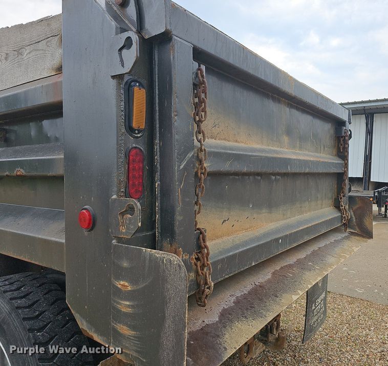 image for item LW9625 2009 International WorkStar 7400  dump truck