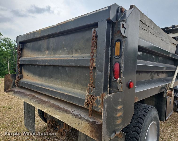 image for item LW9625 2009 International WorkStar 7400  dump truck