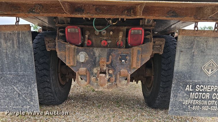 image for item LW9625 2009 International WorkStar 7400  dump truck