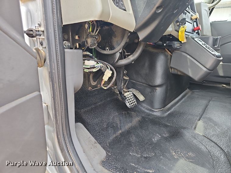 image for item LW9625 2009 International WorkStar 7400  dump truck