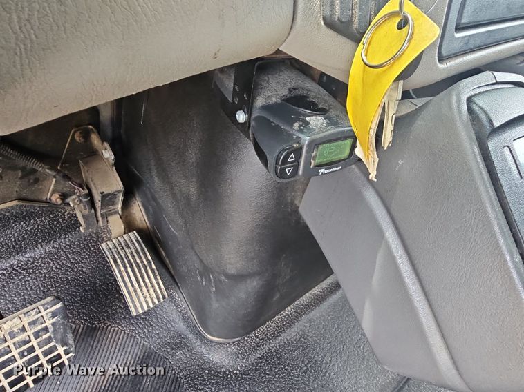 image for item LW9625 2009 International WorkStar 7400  dump truck