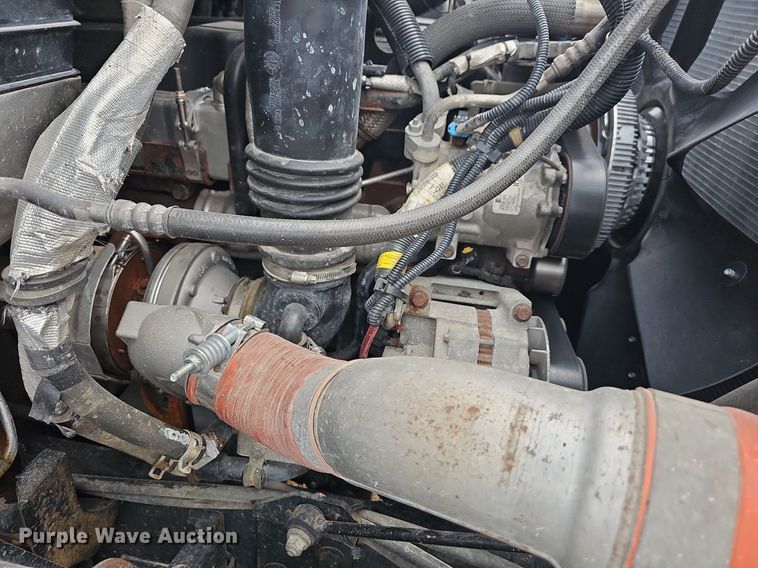 image for item LW9625 2009 International WorkStar 7400  dump truck