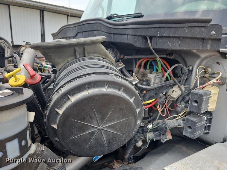 image for item LW9625 2009 International WorkStar 7400  dump truck