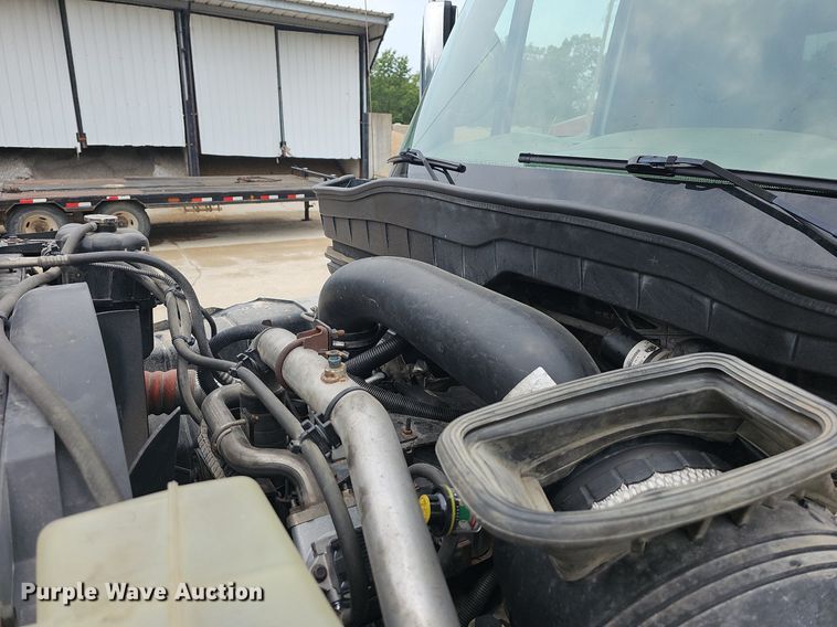 image for item LW9625 2009 International WorkStar 7400  dump truck