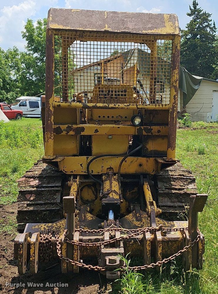 image for item LW9647 Massey Ferguson 400  dozer