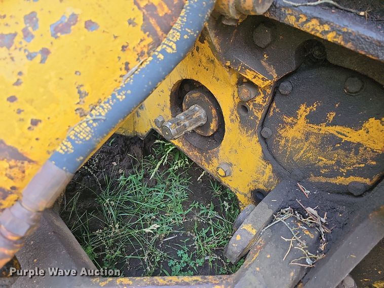 image for item LW9647 Massey Ferguson 400  dozer