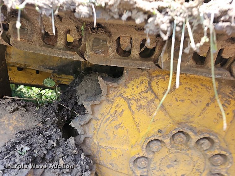 image for item LW9647 Massey Ferguson 400  dozer