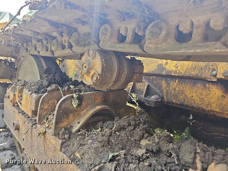 image for item LW9647 Massey Ferguson 400  dozer