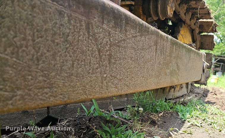 image for item LW9647 Massey Ferguson 400  dozer