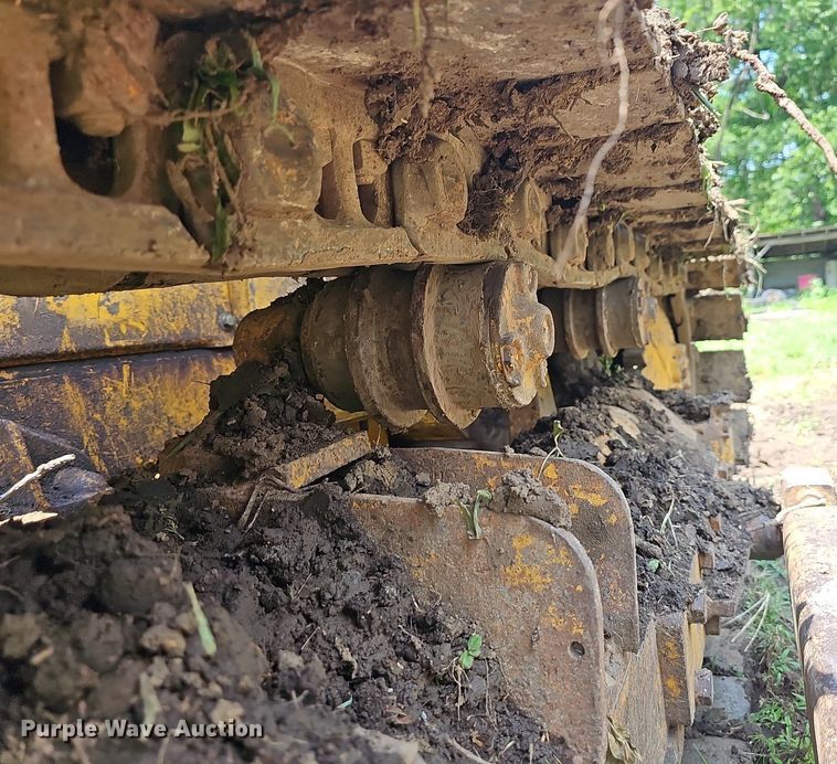 image for item LW9647 Massey Ferguson 400  dozer