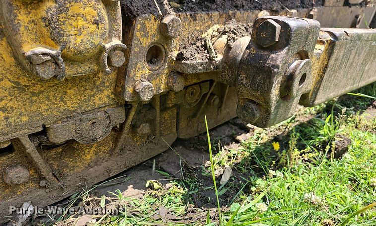 image for item LW9647 Massey Ferguson 400  dozer