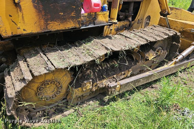 image for item LW9647 Massey Ferguson 400  dozer