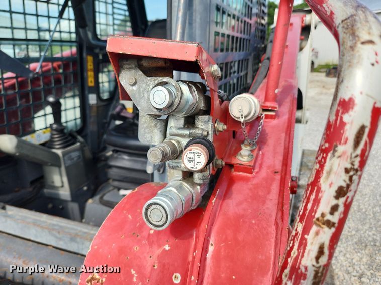 image for item LX9565 2015 Takeuchi TL12  tracked skid steer loader