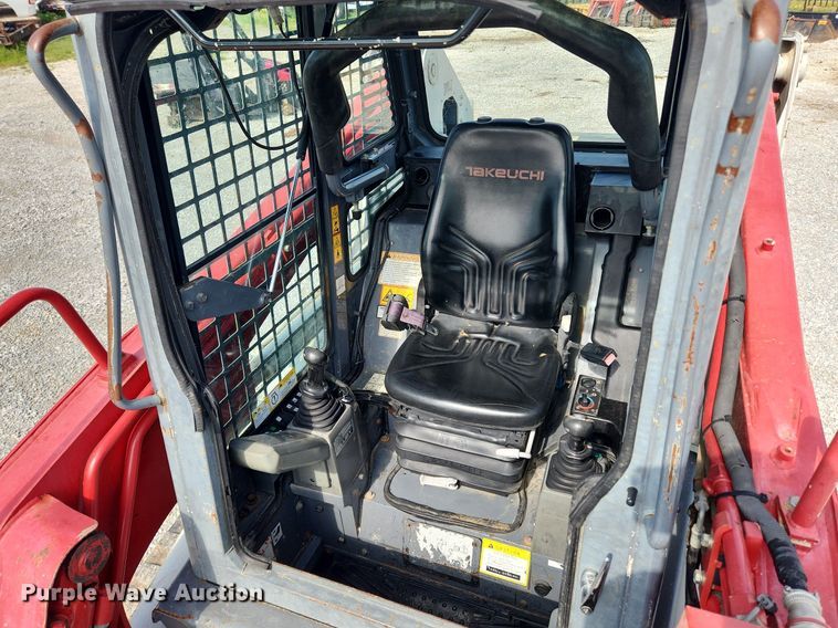 image for item LX9565 2015 Takeuchi TL12  tracked skid steer loader