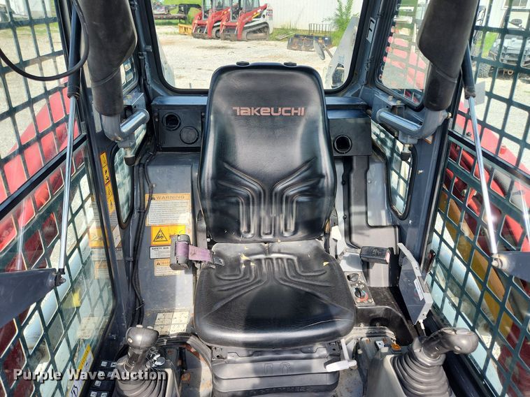 image for item LX9565 2015 Takeuchi TL12  tracked skid steer loader