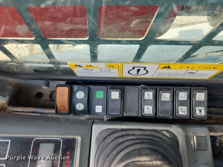 image for item LX9565 2015 Takeuchi TL12  tracked skid steer loader