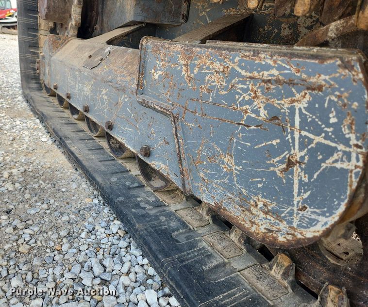 image for item LX9565 2015 Takeuchi TL12  tracked skid steer loader