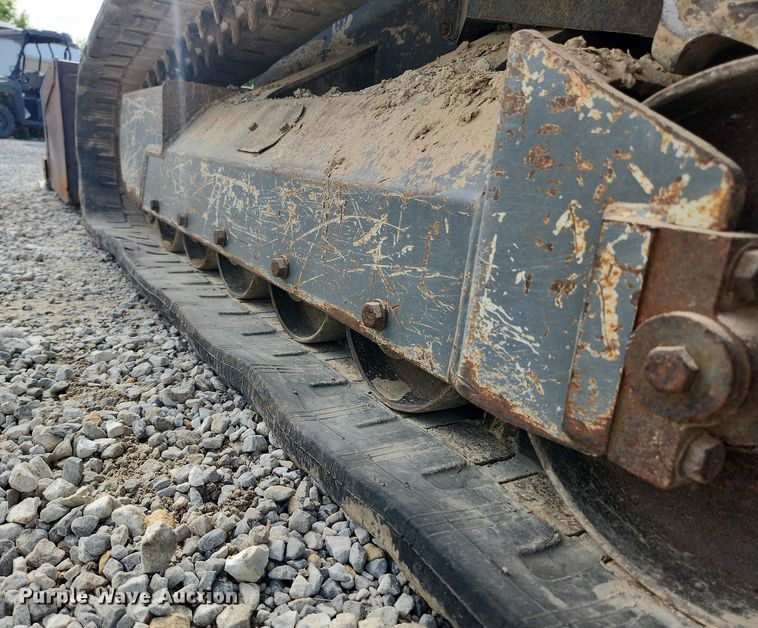 image for item LX9565 2015 Takeuchi TL12  tracked skid steer loader