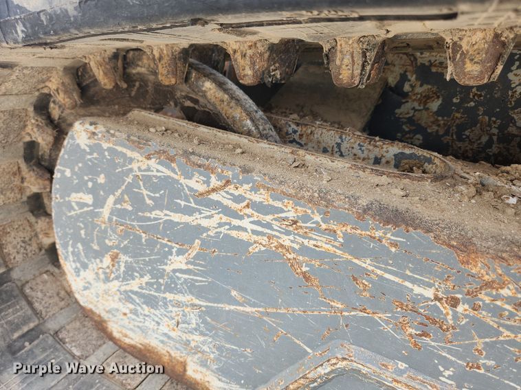 image for item LX9565 2015 Takeuchi TL12  tracked skid steer loader