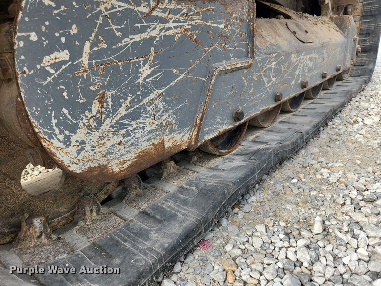 image for item LX9565 2015 Takeuchi TL12  tracked skid steer loader