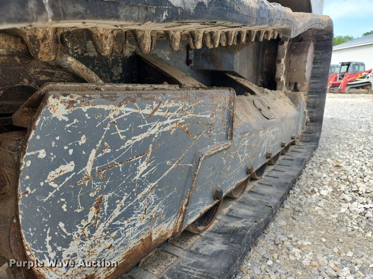 image for item LX9565 2015 Takeuchi TL12  tracked skid steer loader