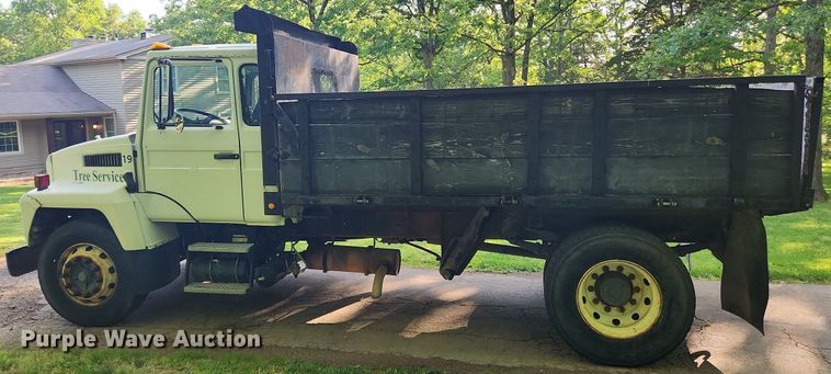 image for item LX9566 2000 Mack CS250P  dump flatbed truck