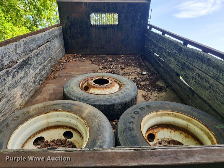 image for item LX9566 2000 Mack CS250P  dump flatbed truck