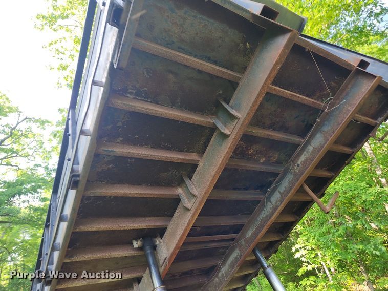 image for item LX9566 2000 Mack CS250P  dump flatbed truck