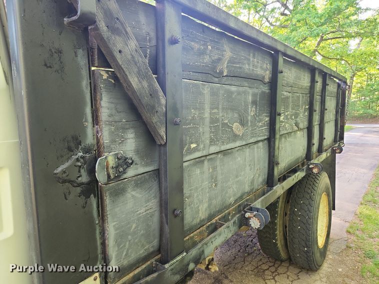 image for item LX9566 2000 Mack CS250P  dump flatbed truck