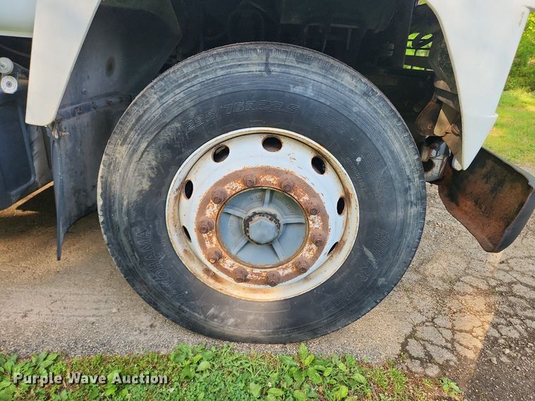 image for item LX9566 2000 Mack CS250P  dump flatbed truck